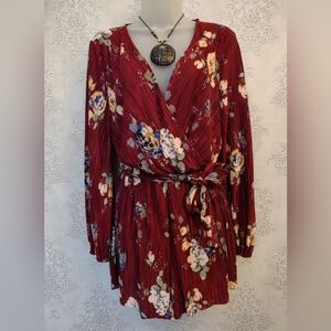 LUSH Burgundy Floral Plissé Pleated Romper Medium Wrap V-Neck Long Sleeve Boho